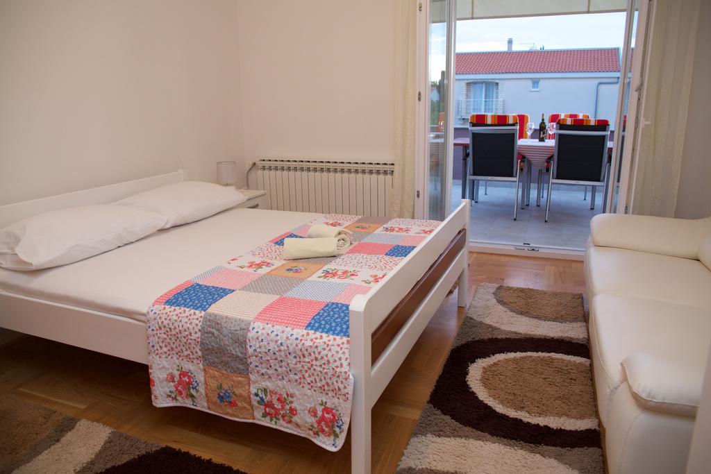 Antonija Apartments With Pool Biograd Na Moru Exterior photo